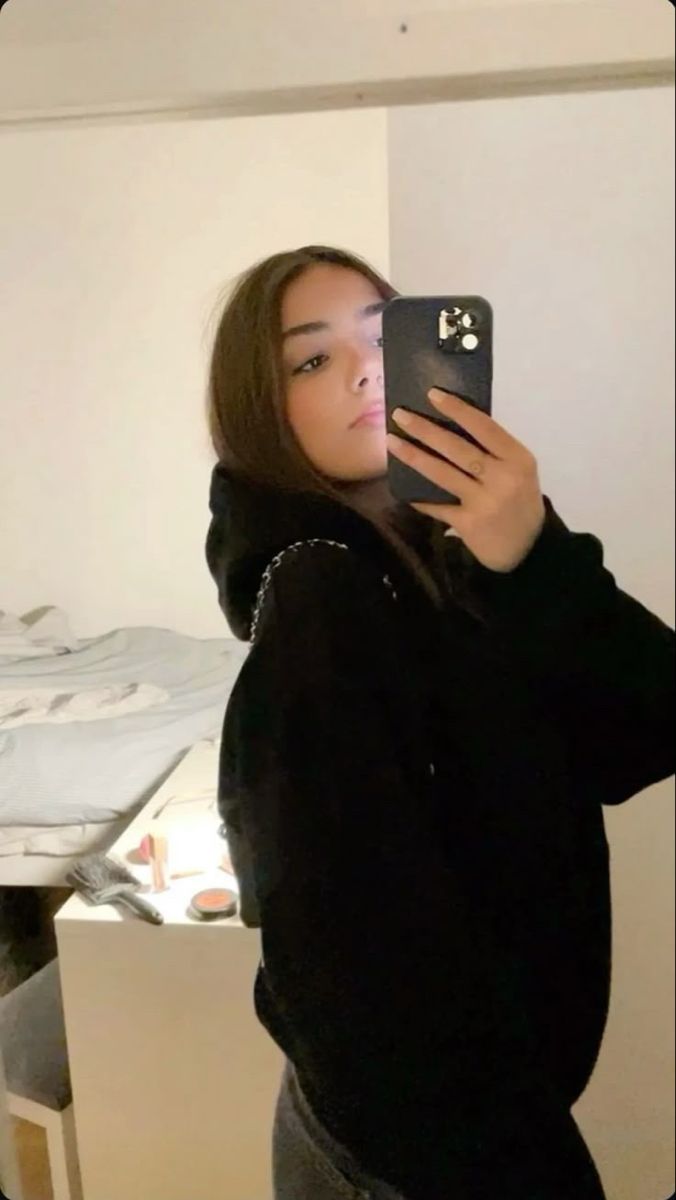 <em>Isabella R.</em>